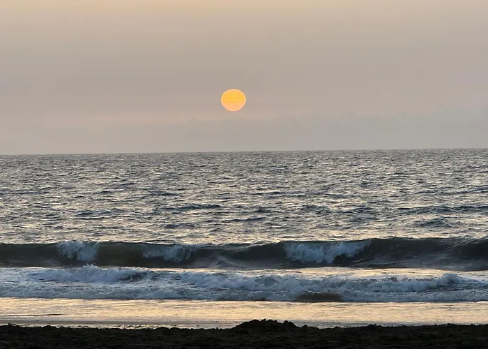 Vistas Mar Playa Canteras Primera Linea Wifi アパート